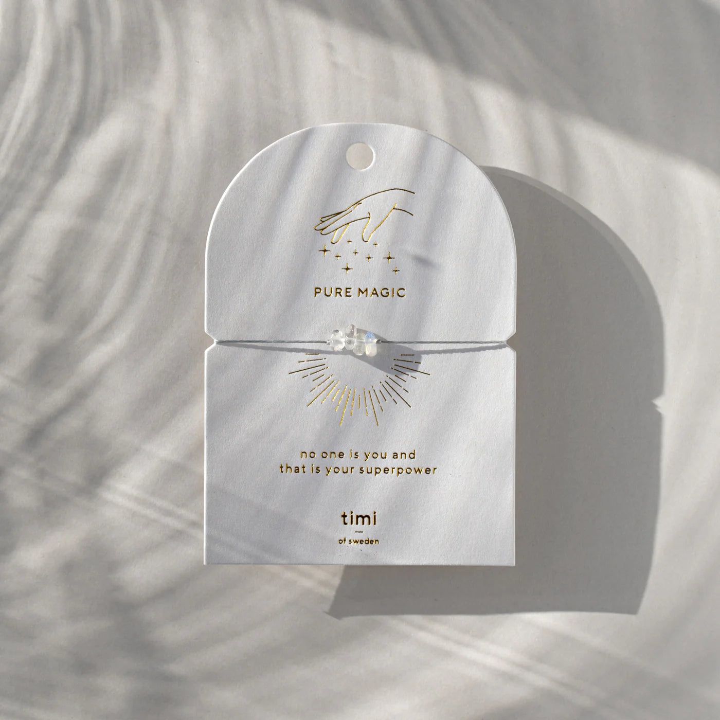 armband med bergskristallarmband från timi of sweden