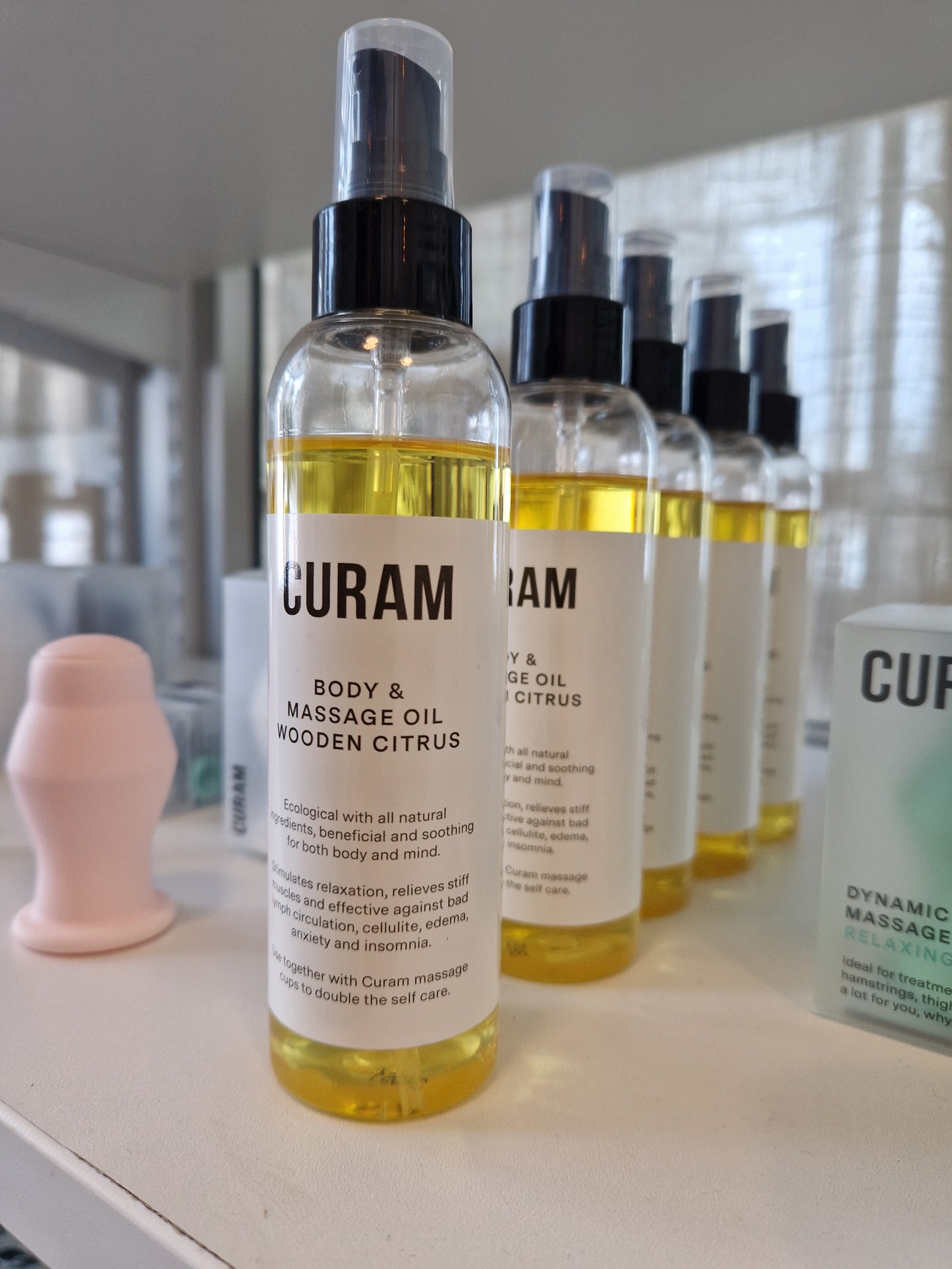 Curam bodyoil för koppar och återfuktning